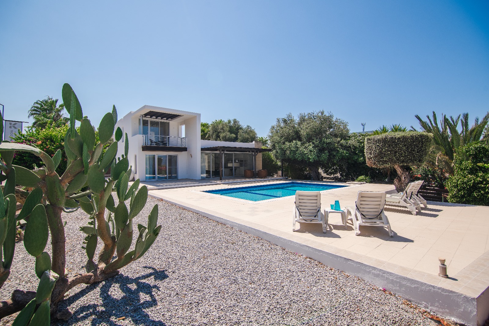 Girne Ozanköy 4+1 havuzlu villa